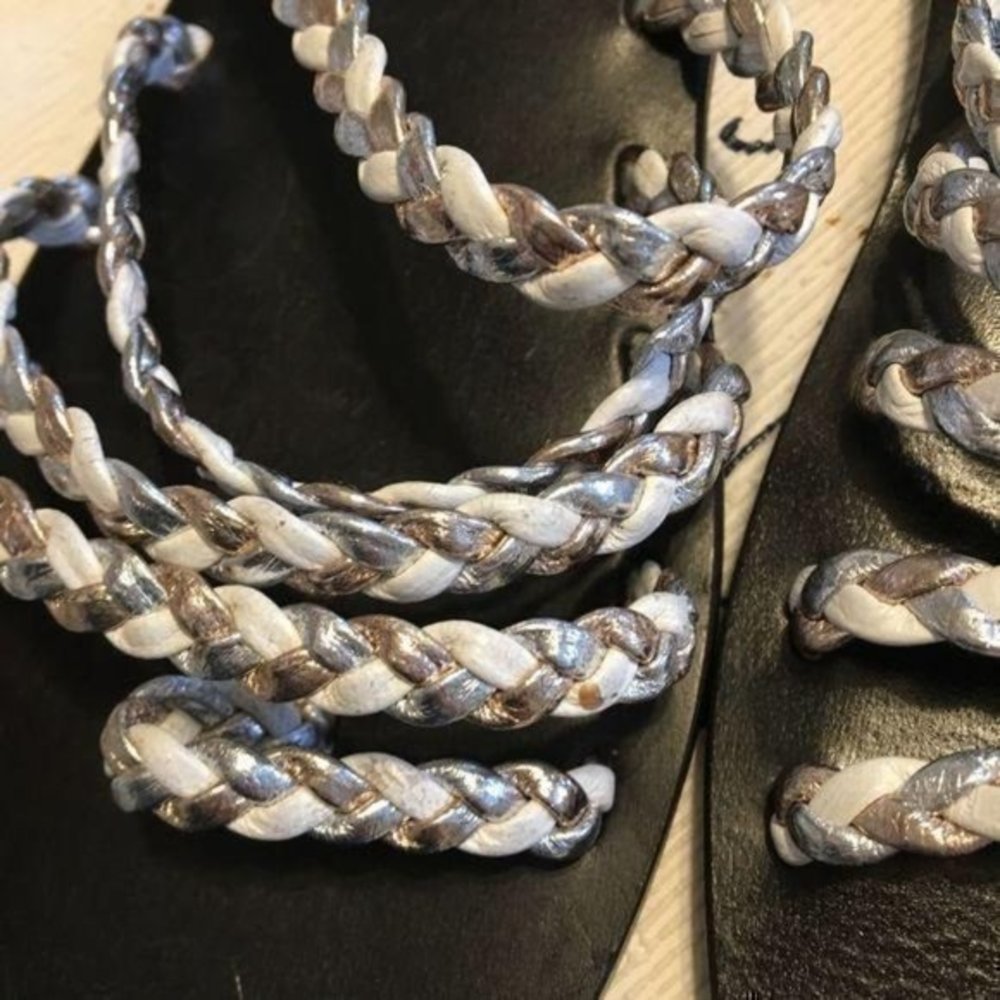Urban Outfitters Val Braided Slide - Picture 4 of 6